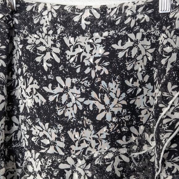 Lulus Floral Ruffle Wrap Skirt Black White Size M Romantic Garden Party NWT - Picture 3 of 7